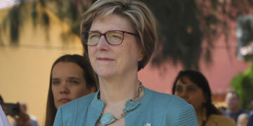 Encargada de negocios de EEUU abordó recuperación económica de Venezuela con Chevron