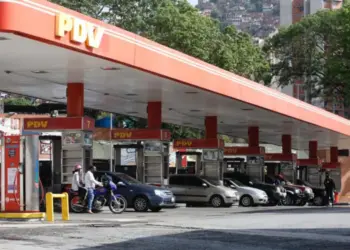 Comienza plan piloto de suministro de gasolina de 97 octanos en Caracas