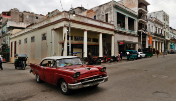 El papa pide dialogo entre EEUU y Cuba para evitar el sufrimiento de los cubanos