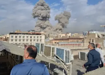 Operación ‘Furia Épica’: USA e Israel lanzan intenso bombardeo contra Irán y Trump pide a sus ciudadanos «tomar el control»