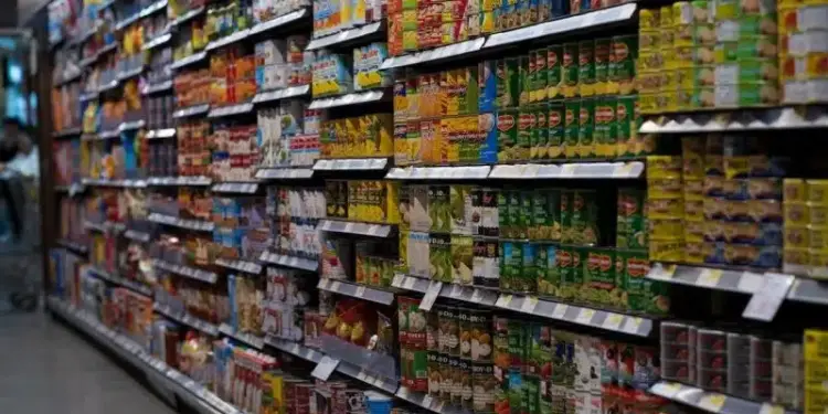 Mercado de consumo masivo venezolano crece 8,4% en 2025