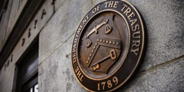 EEUU alivia sanciones al sector energético venezolano y permite a las grandes petroleras reanudar operaciones en el país