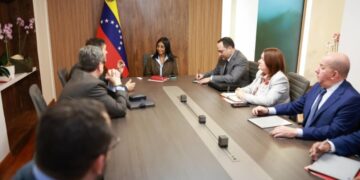 Delcy Rodríguez se reunió con Repsol y Maurel & Prom tras reforma de hidrocarburos