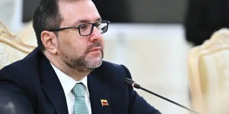 Canciller Gil pide a la UE «recapacitar» y no volver a imponer sanciones contra Venezuela