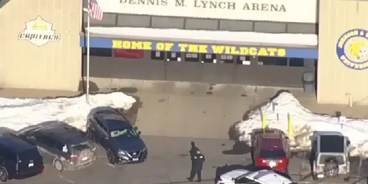 Tiroteo en partido de hockey juvenil deja dos muertos y tres heridos en Rhode Island, USA