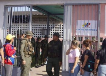 Chavismo pide votar en primera elección de proyectos con Delcy Rodríguez como presidenta