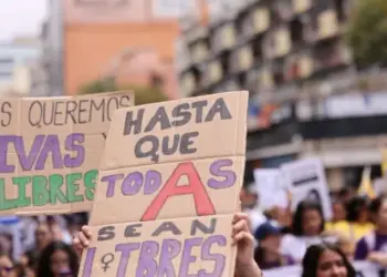 Venezolanas marchan este Día de la Mujer exigiendo la liberación de presas políticas