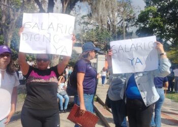 Trabajadores venezolanos marcharon en Caracas para entregar demandas salariales en la AN