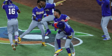 Venezuela elimina a Japón y jugará las semifinales del Clásico Mundial