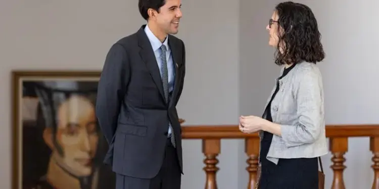 Venezuela y Reino Unido exploran fortalecimiento de la relación bilateral y comercial