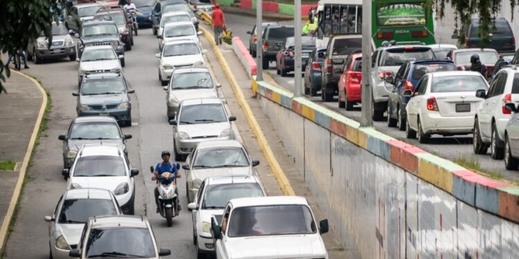 Alcaldía de Caracas fija el 31 de marzo como fecha límite para pagar el impuesto de vehículos