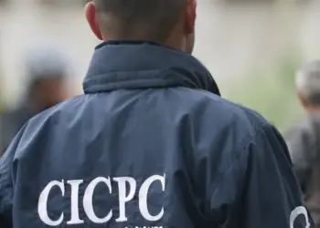 Hombre asesina a su madre al incendiar vivienda durante discusión con su expareja en Nueva Esparta