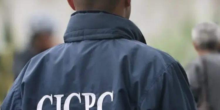 Hombre asesina a su madre al incendiar vivienda durante discusión con su expareja en Nueva Esparta